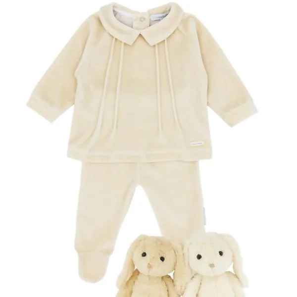 Follow @angelasonline for all our latest fashion