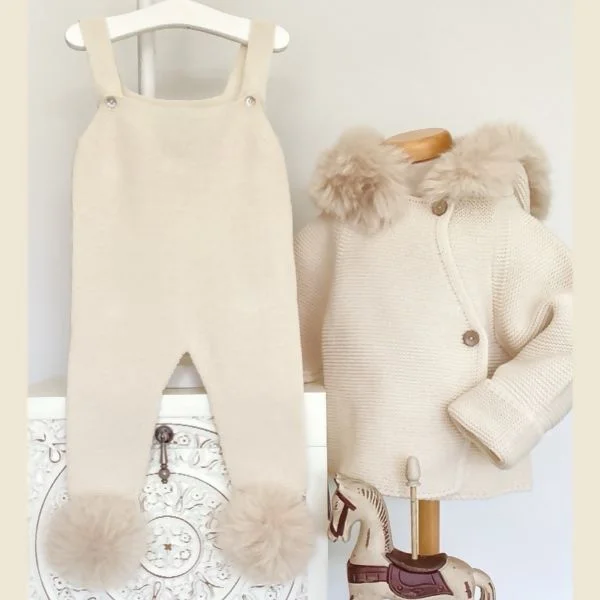 Follow @angelasonline for all our latest fashion