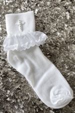 226-8-Girls-white-frill-communion-ankle-sock-with-diamonte-cross.jpg