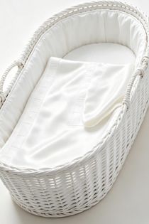 White-kniited-shawl-blanket-for-christening.jpg