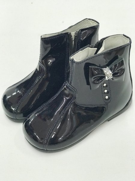 Andanines Baby Girls Black - Navy Patent Leather Boot C92001NV