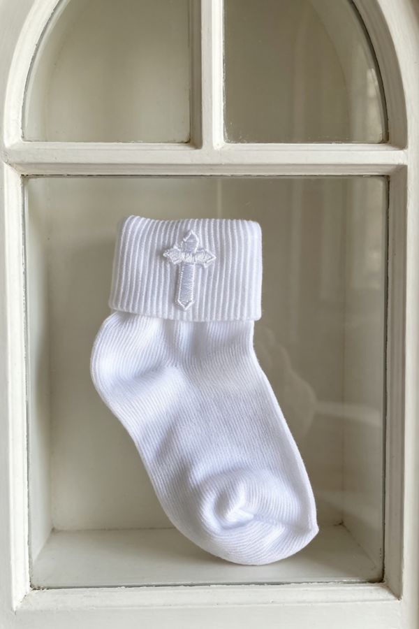 White-cross-embroidered-ankle-sock-for-baby-christening.jpg